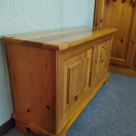 With Private Garage And Garden *