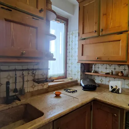 Apartment With Private Garage And Garden *